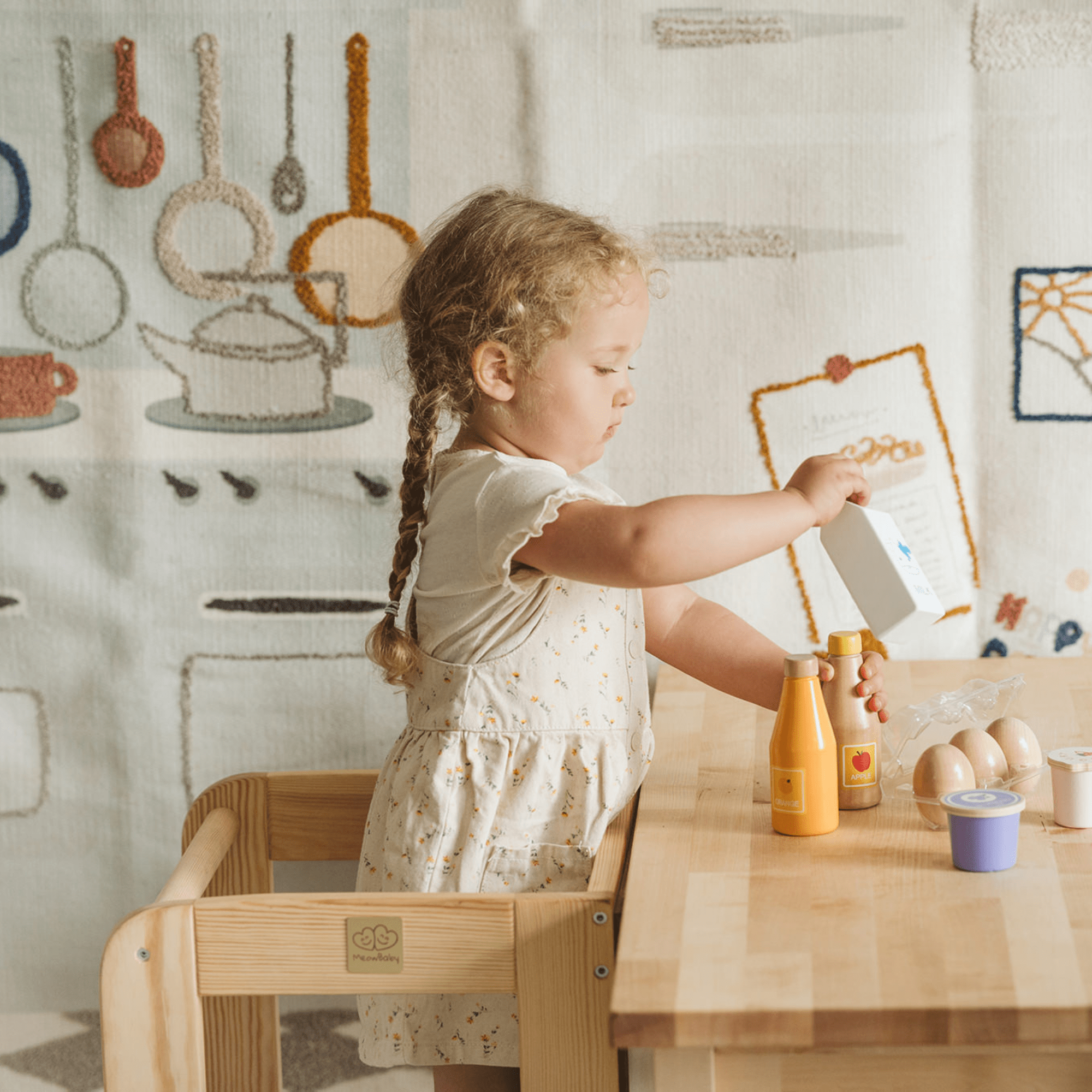 Meowbaby Kitchen Helper dla Dziecka - Regulowany Pomocnik Kuchenny | Drewniany